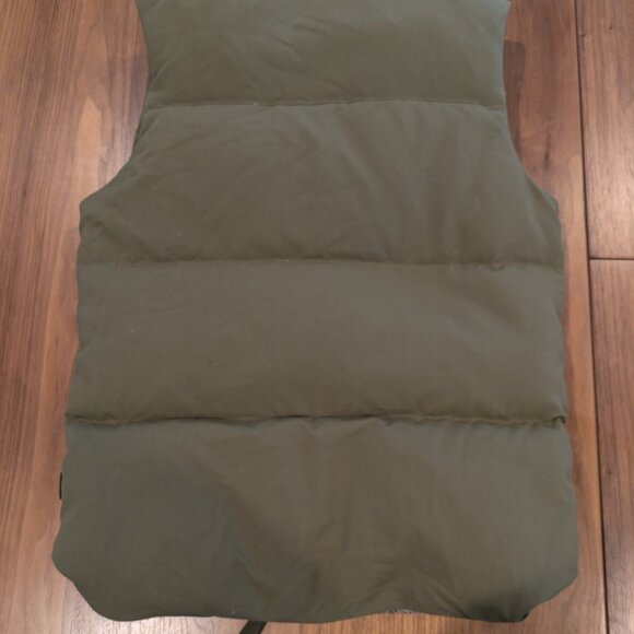 Patagonia Olive Green Puffer Vest - Picture 2 of 4